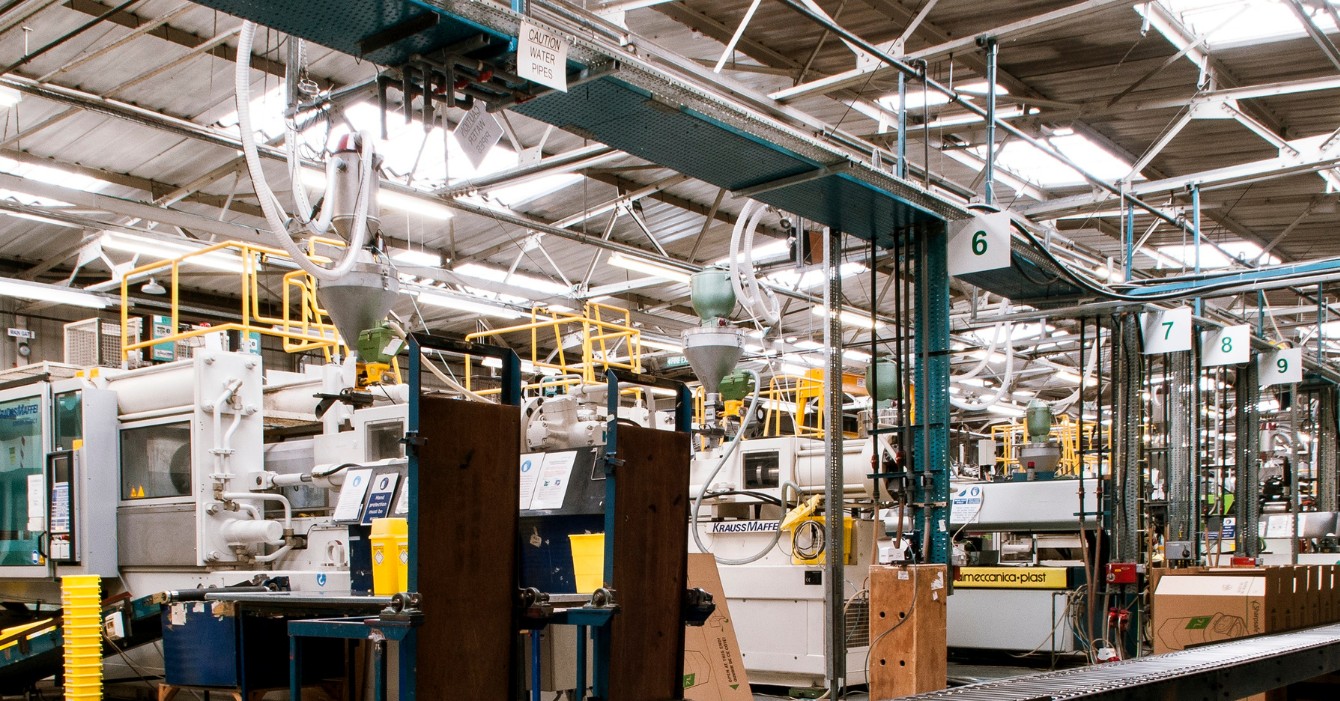 Overcoming Production-Floor Challenges Accuracy at Scale Overcoming Production-Floor Challenges Accuracy at Scale